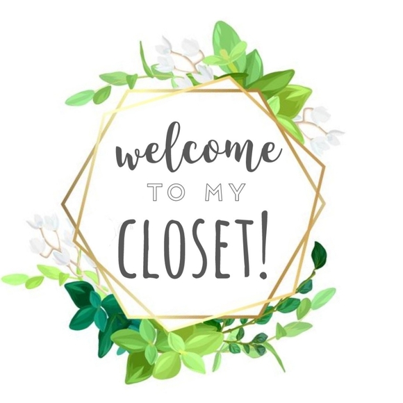 ๐ฟwelcome to my closet!๐ฟ - Picture 1 of 1